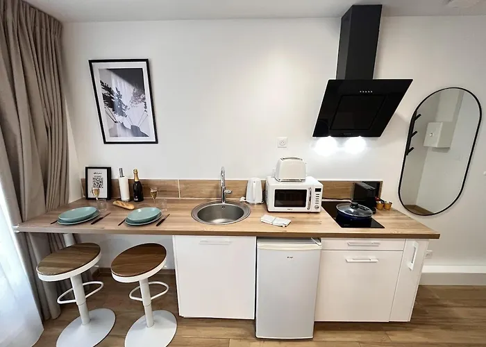 Paris 21 - Proche Du Centre-ville *